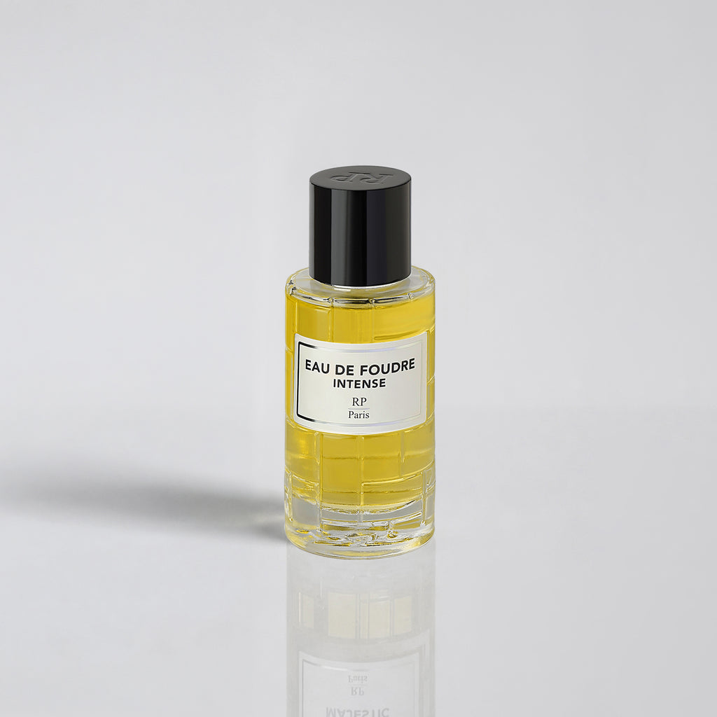 Perfume bottle labeled 'Eau de Foudre Intense' on a light gray background